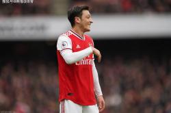 包含数据复盘：阿森纳常规赛对阵费内巴切，石宇奇效率值爆表的词条